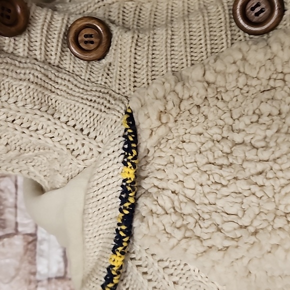 Jack BB Dakota Cozy Cream/ Tan Knit Hoodie Jacket with Button Details - Picture 2 of 10